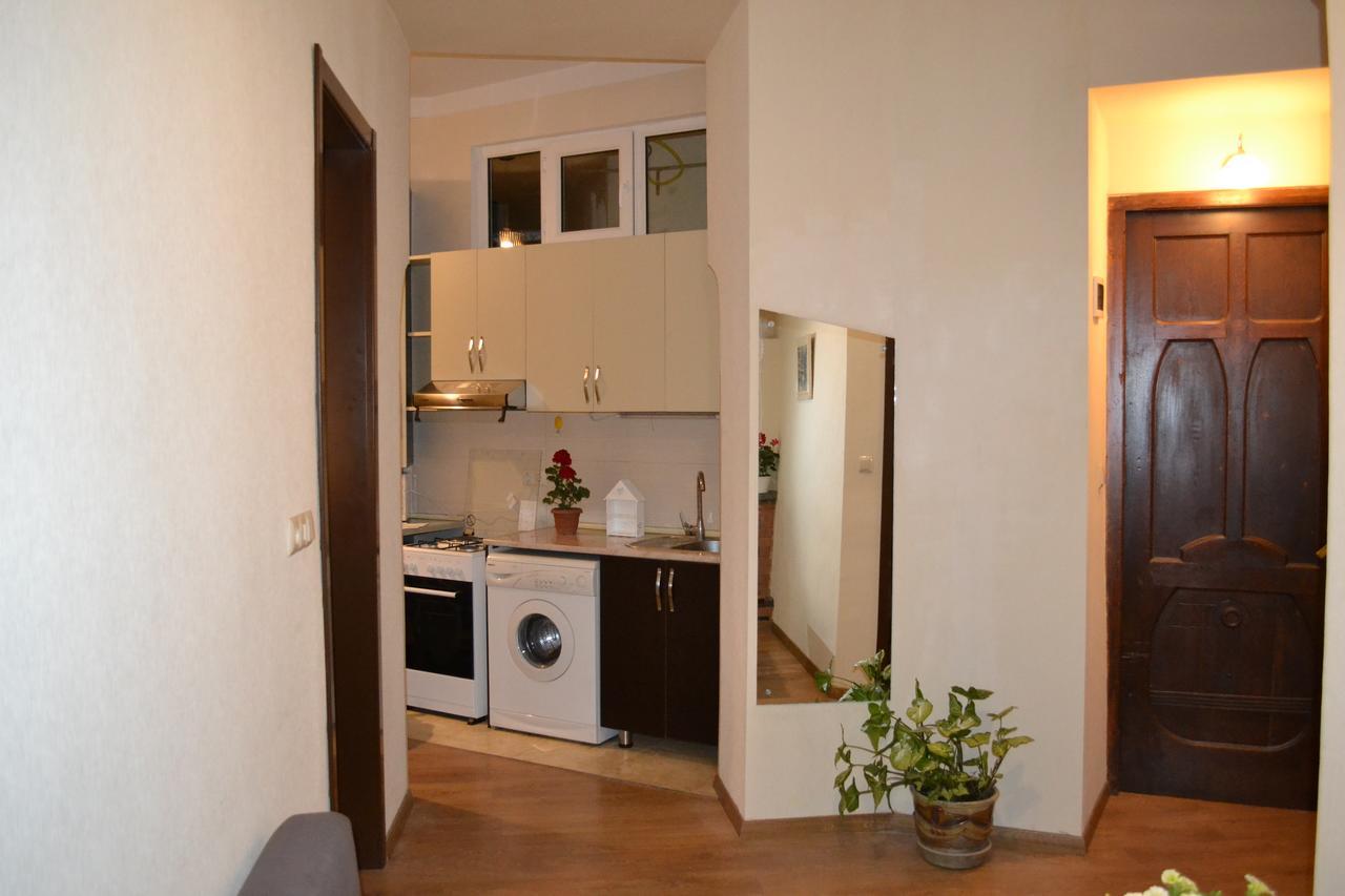 Tbilisi Apartment 2 ภายนอก รูปภาพ