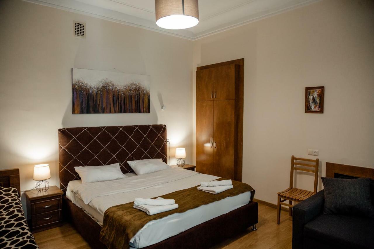 Tbilisi Apartment 2 ภายนอก รูปภาพ
