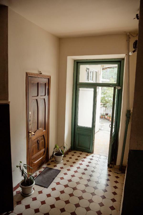 Tbilisi Apartment 2 ภายนอก รูปภาพ